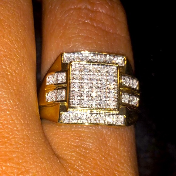 10K YELLOW GOLD REAL DIAMOND MEN RING BESTSELLER